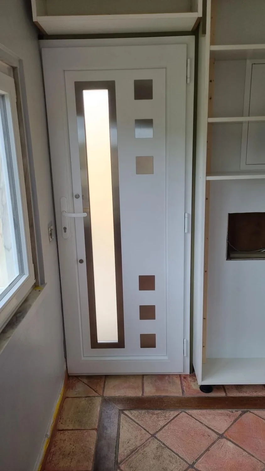 Renovação de Portas em PVC numa Moradia — imagem 1
